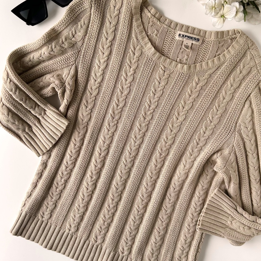 Vintage Express 90s inspired Women’s Cableknit Sweater